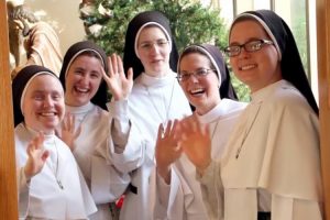 Singing Nuns to be at White House Tree Lighting Ceremony