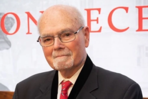 Catholic historian Lee Edwards dies at 92