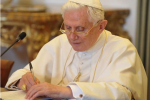 Benedict XVI: Legalization of same-sex marriage is ‘a distortion of conscience’