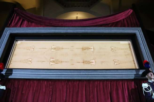 RARE EVENT: Shroud of Turin to be displayed via livestream on Holy Saturday amid pandemic