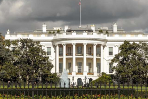 White House hosts Catholic leaders for religious freedom briefing